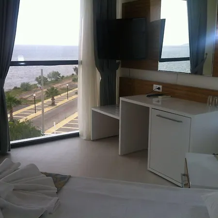 Poseidon Hotel 3*