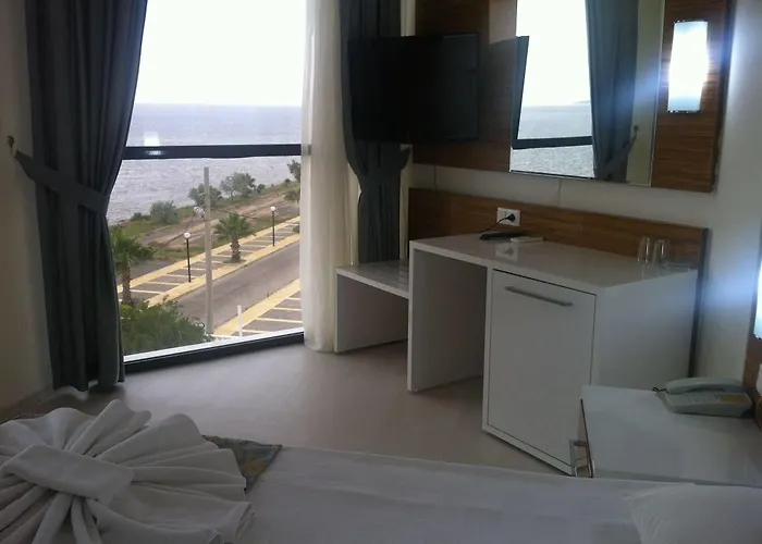 Poseidon Hotel 3*